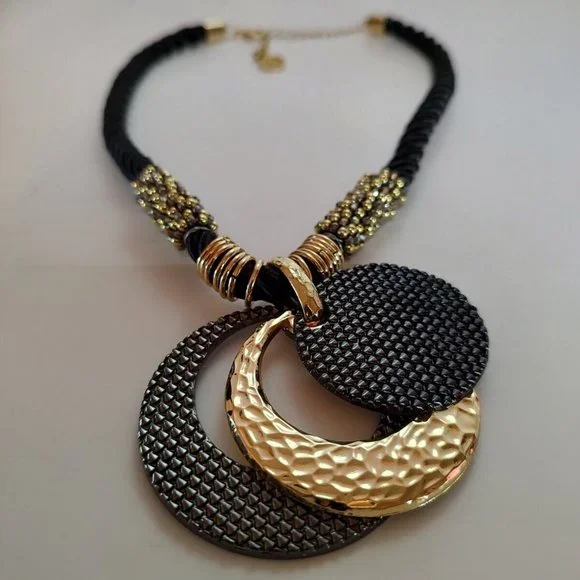 Signed Erica Lyons Black & Gold Twisted Rope & Metal Fashion Statement Necklace - Picture 3 of 11
